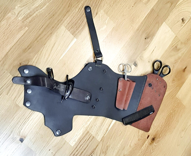Hairdresser's belt pouch for scissors and other accessories