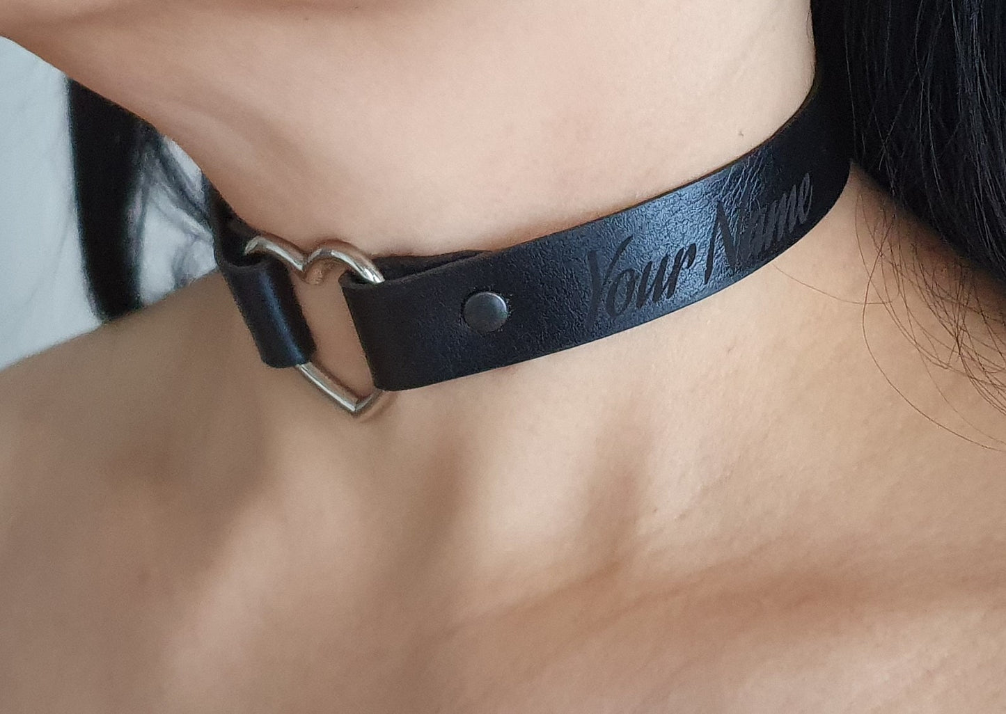 Nahkainen choker kaulakoru